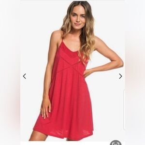 Roxy dress straps are adjustable size XS red new without tags